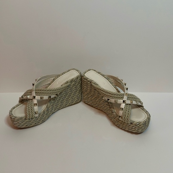 VALENTINO Rockstud Torchon Espadrille Wedge Sandal Ivory SZ 6 - Picture 3 of 8